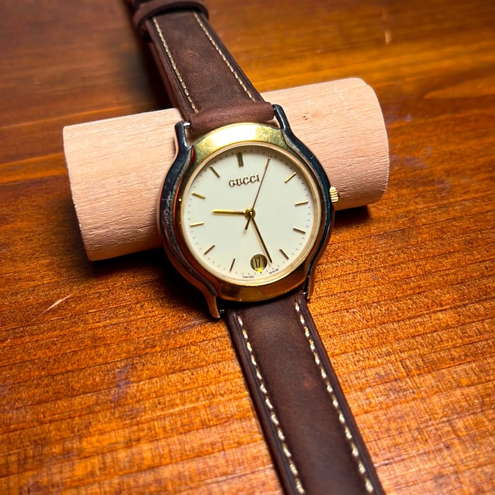 Vintage Gucci 8000M Unisex Watch